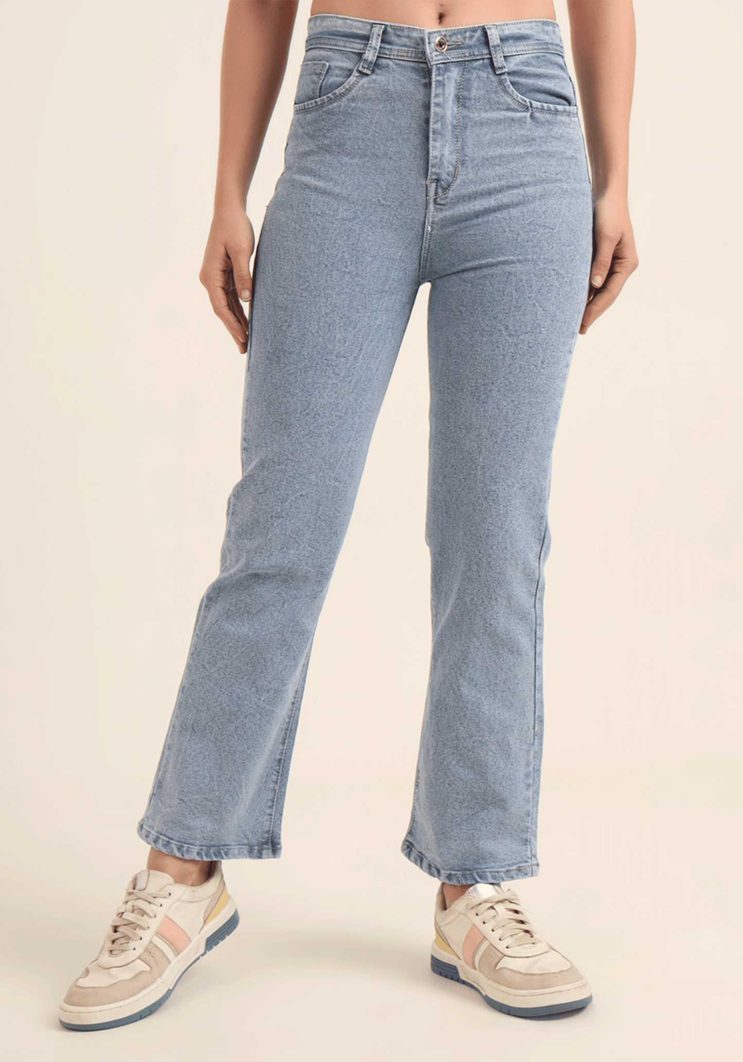 Light Blue Women's Stretch Relaxed Fit Jeans