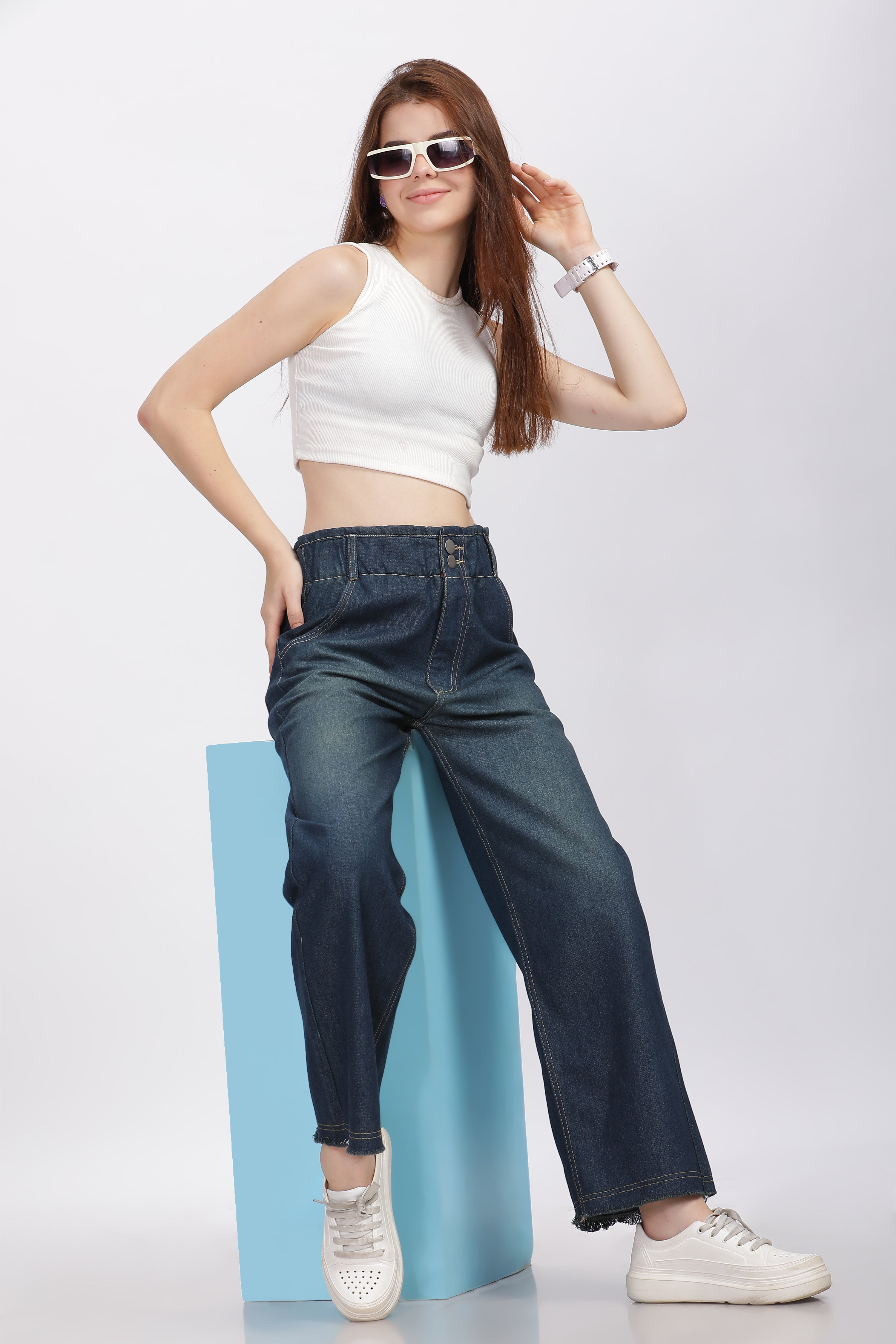 Blue Wide Leg Jeans with 2 Buttons (Elastic)