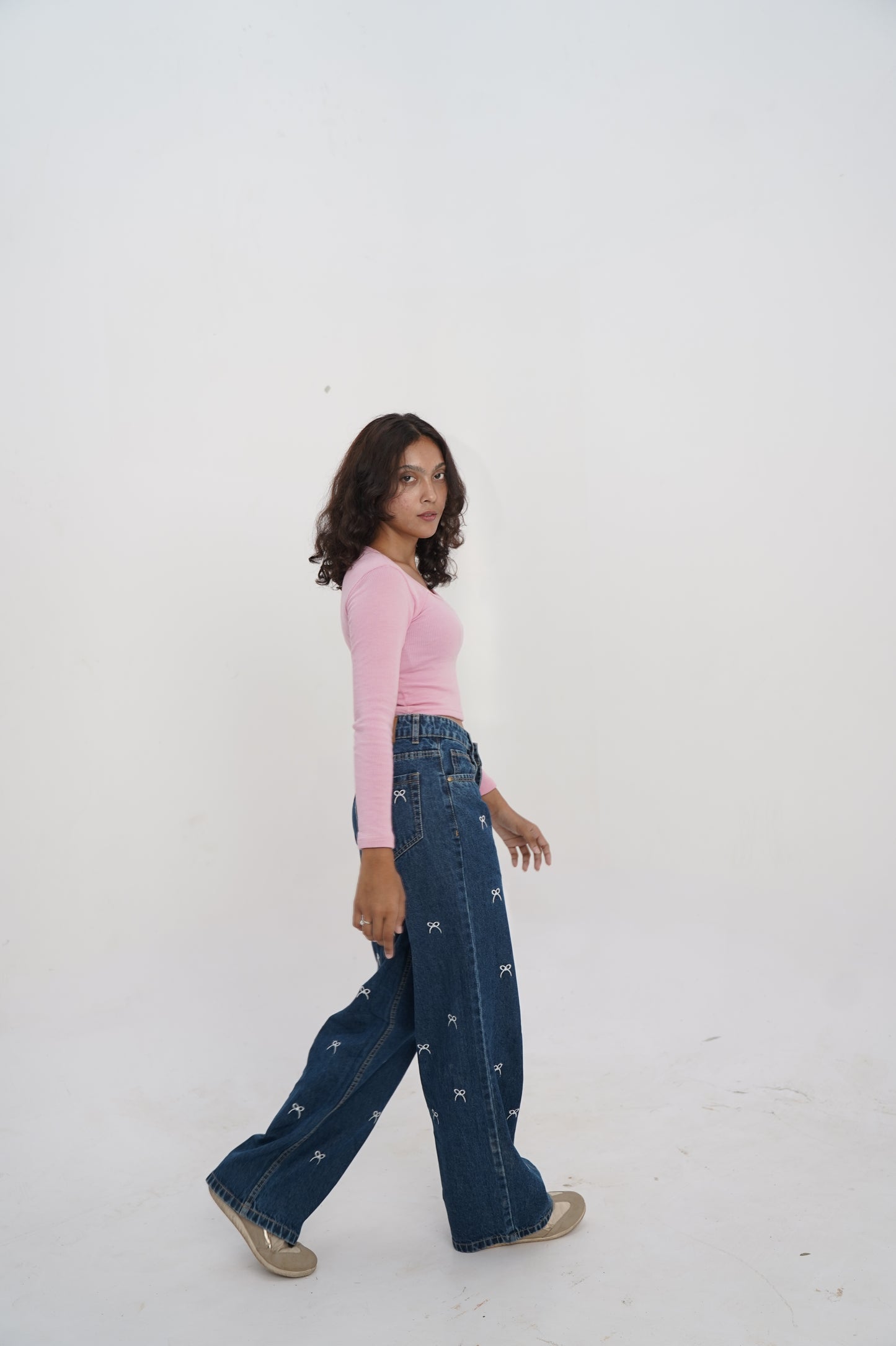 Dark Wash All-Over Bow Embroidered Baggy Jeans