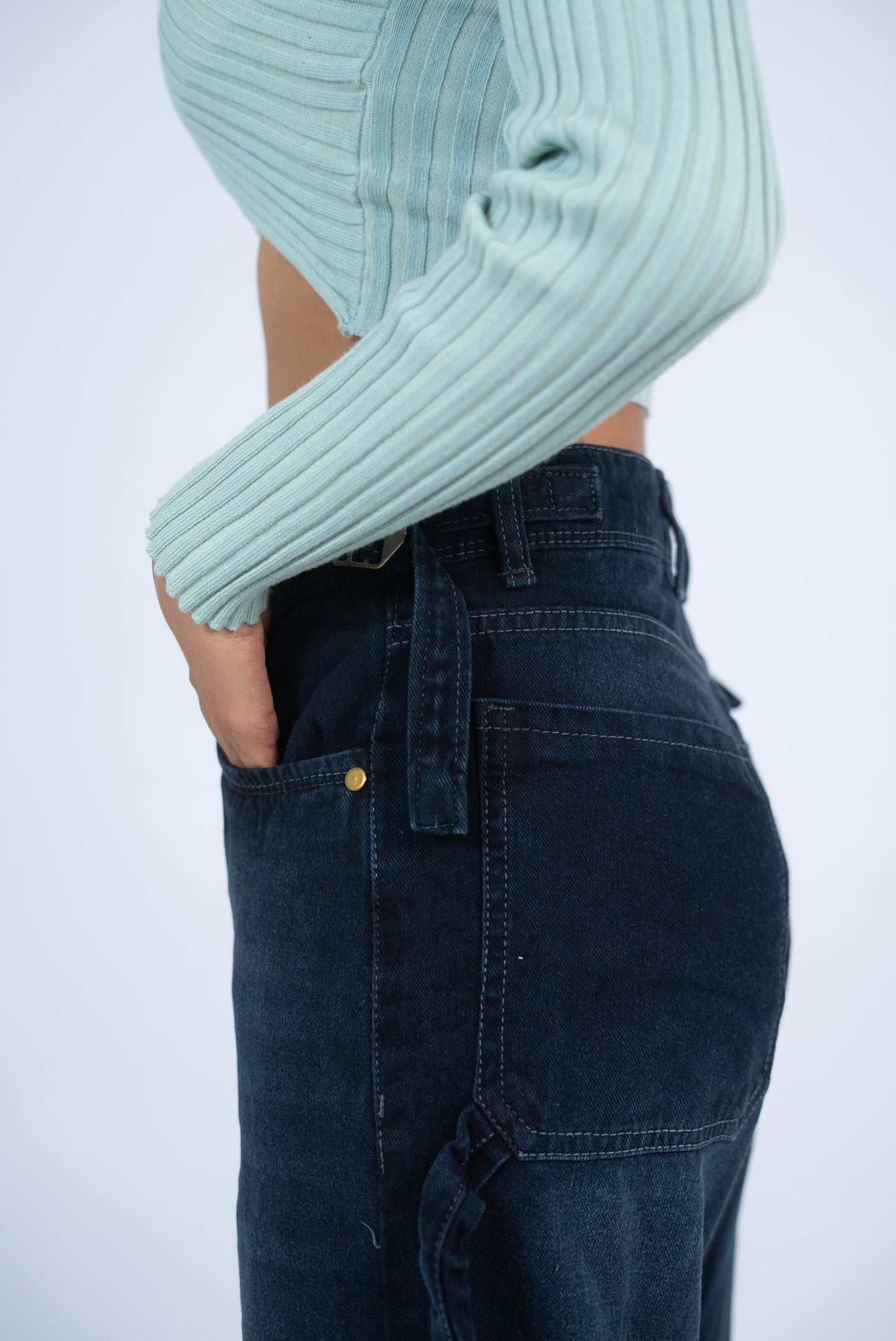 Wide-Leg Buckle Jeans (Deep Blue)